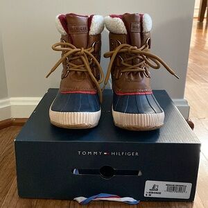 Tommy Hilfiger Duck Boots